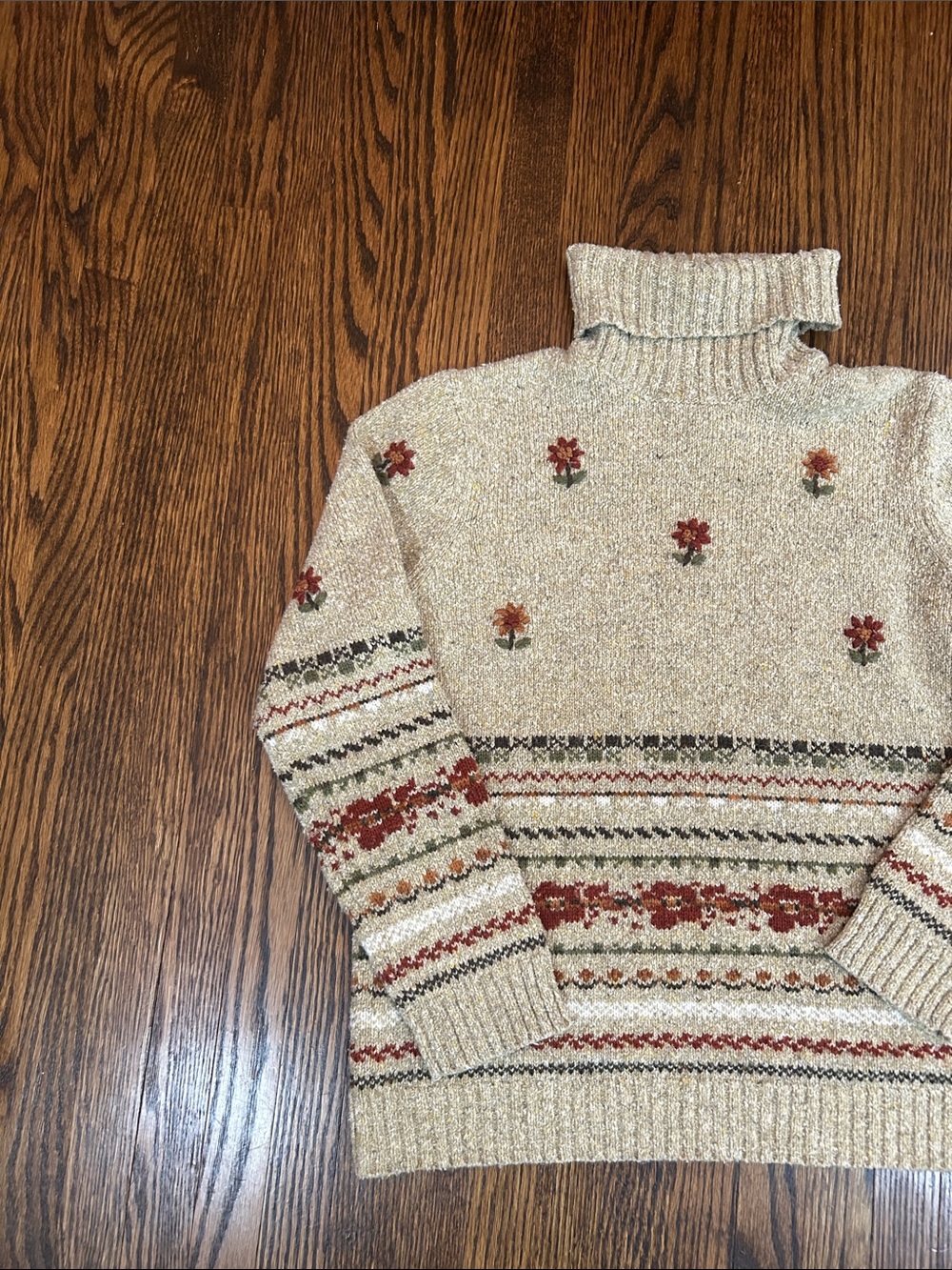Vintage Floral Knit Turtleneck Sweater - Picture 3 of 8